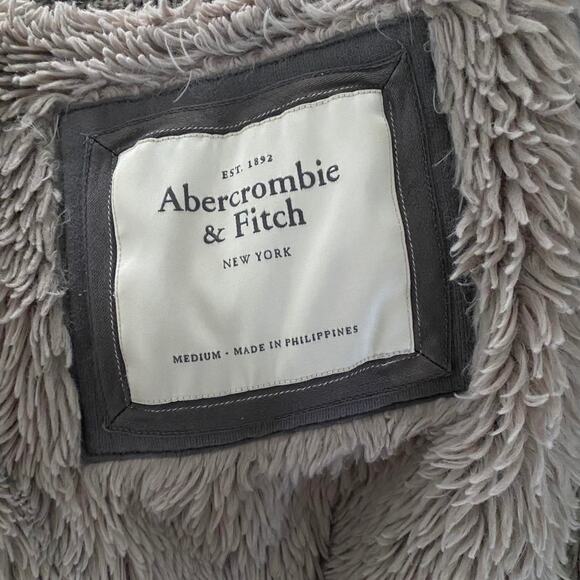 Abercrombie fur zip up - Picture 5 of 5